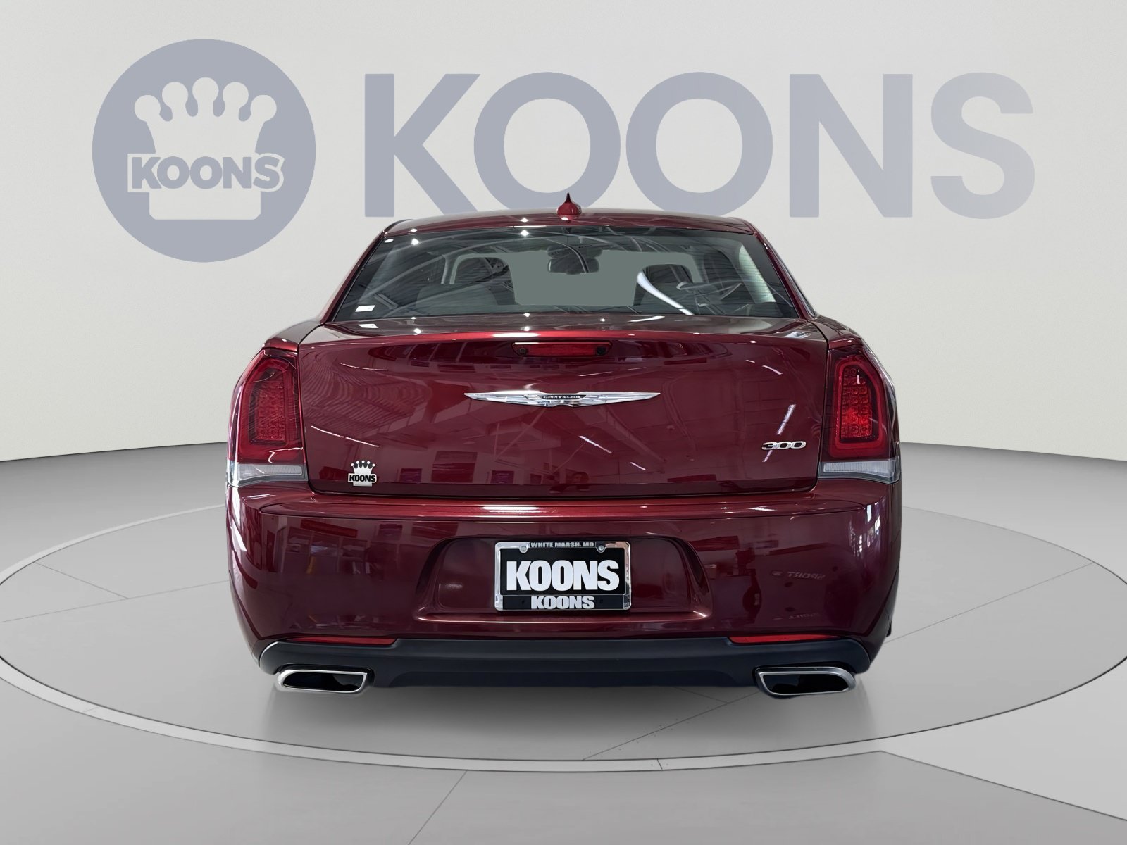 Used 2019 Chrysler 300 Touring w/ Sport Appearance Package RWD image 10