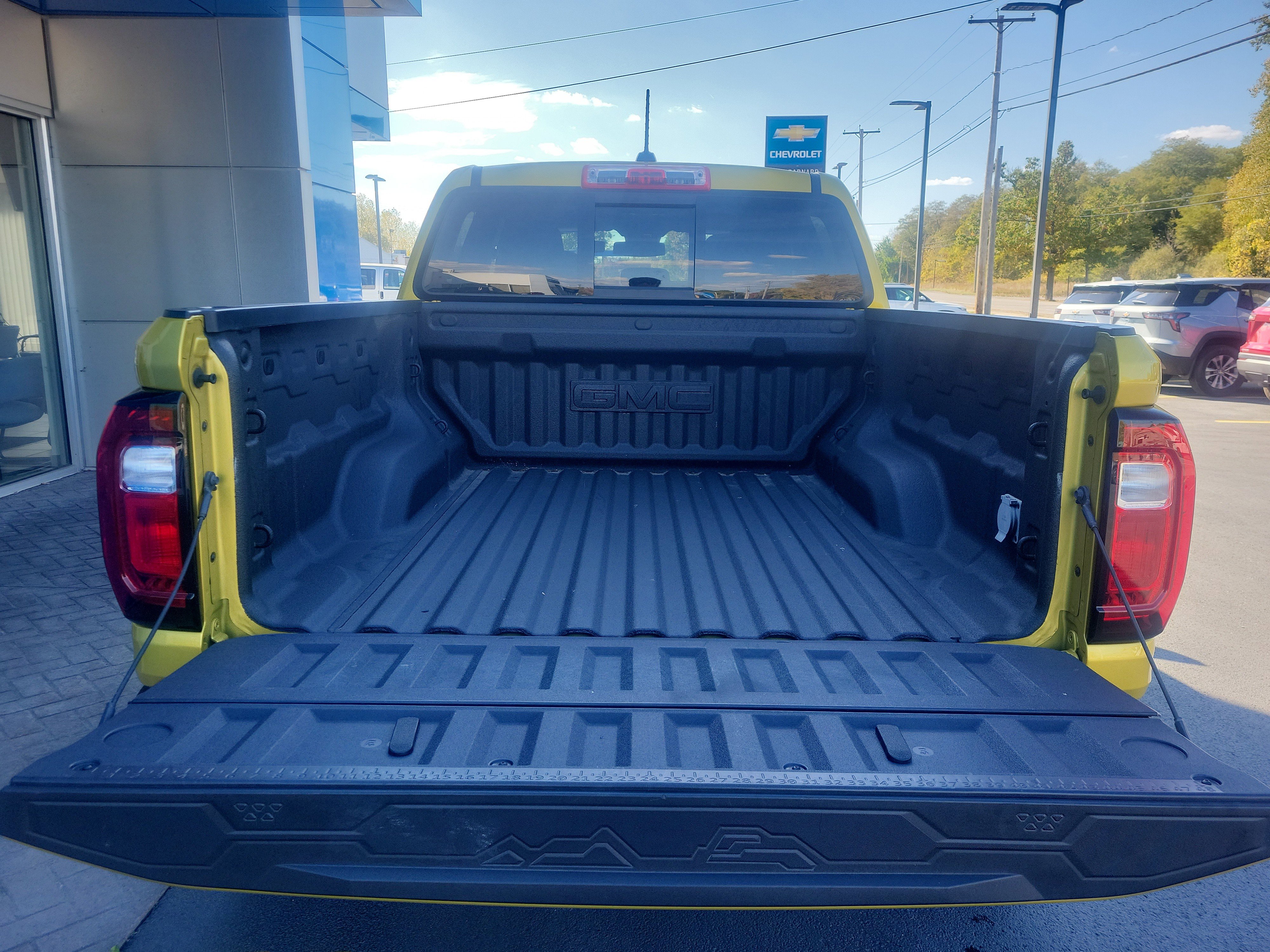 Certified 2023 GMC Canyon AT4 w/ AT4 Premium Package image 21