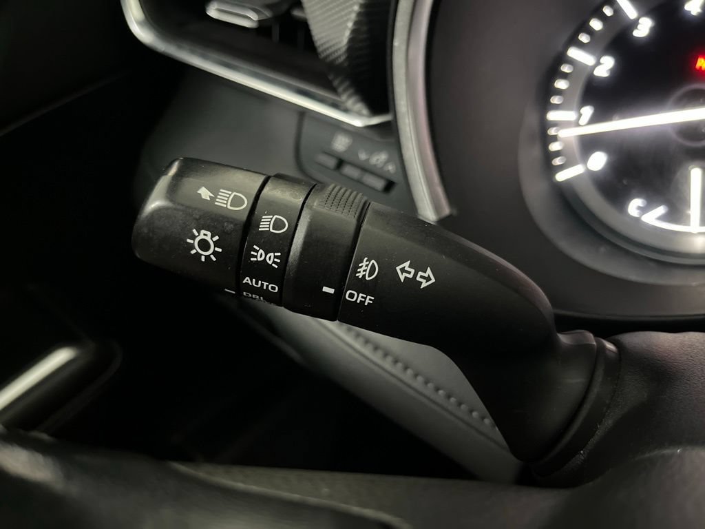 Used 2021 Toyota Highlander XSE AWD/4WD image 62