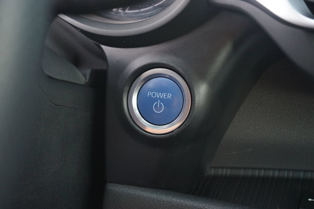 Used 2022 Toyota Sienna XSE w/ XSE Plus Package AWD/4WD image 28