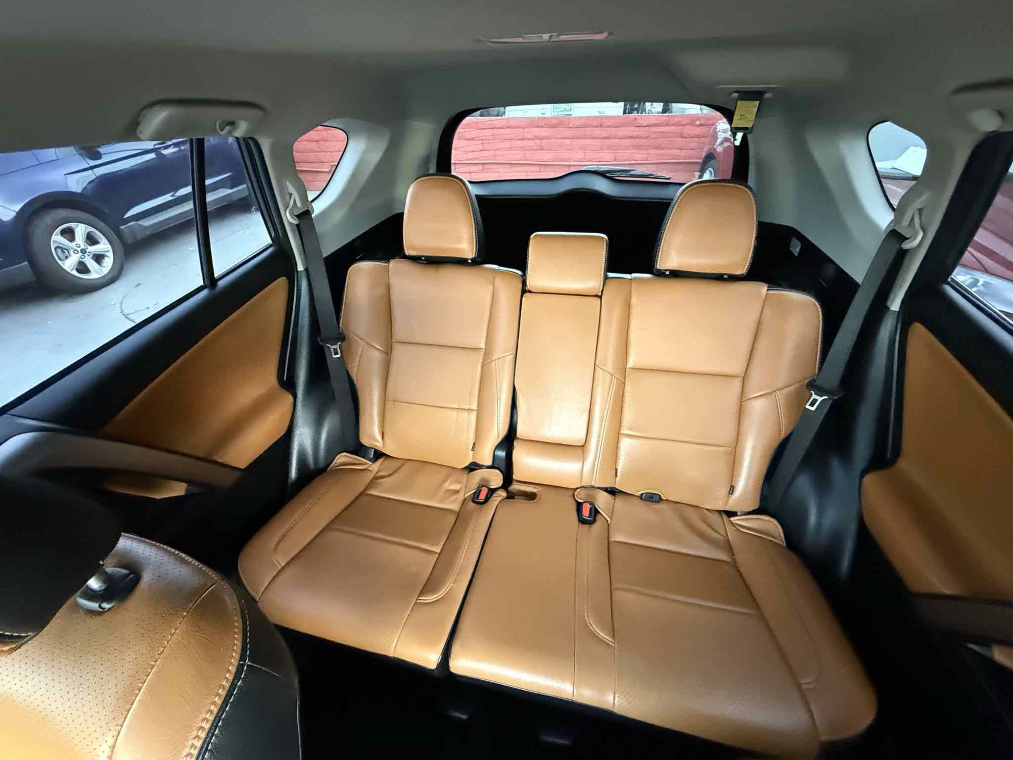 Used 2017 Toyota RAV4 LE image 87