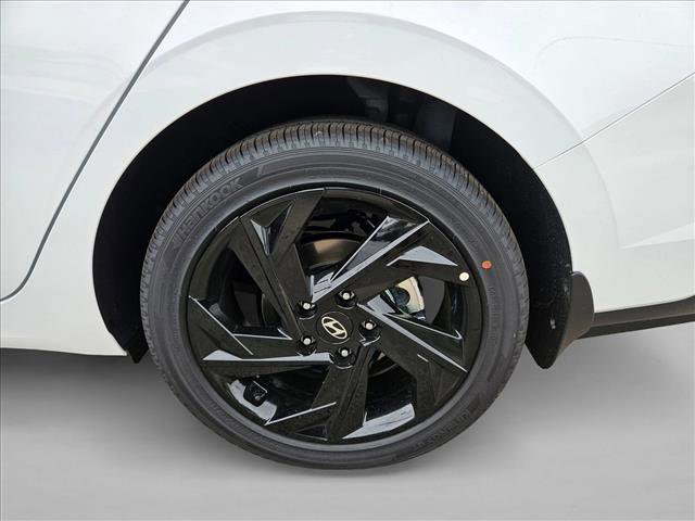 New 2026 Hyundai Elantra SEL Sport FWD image 10