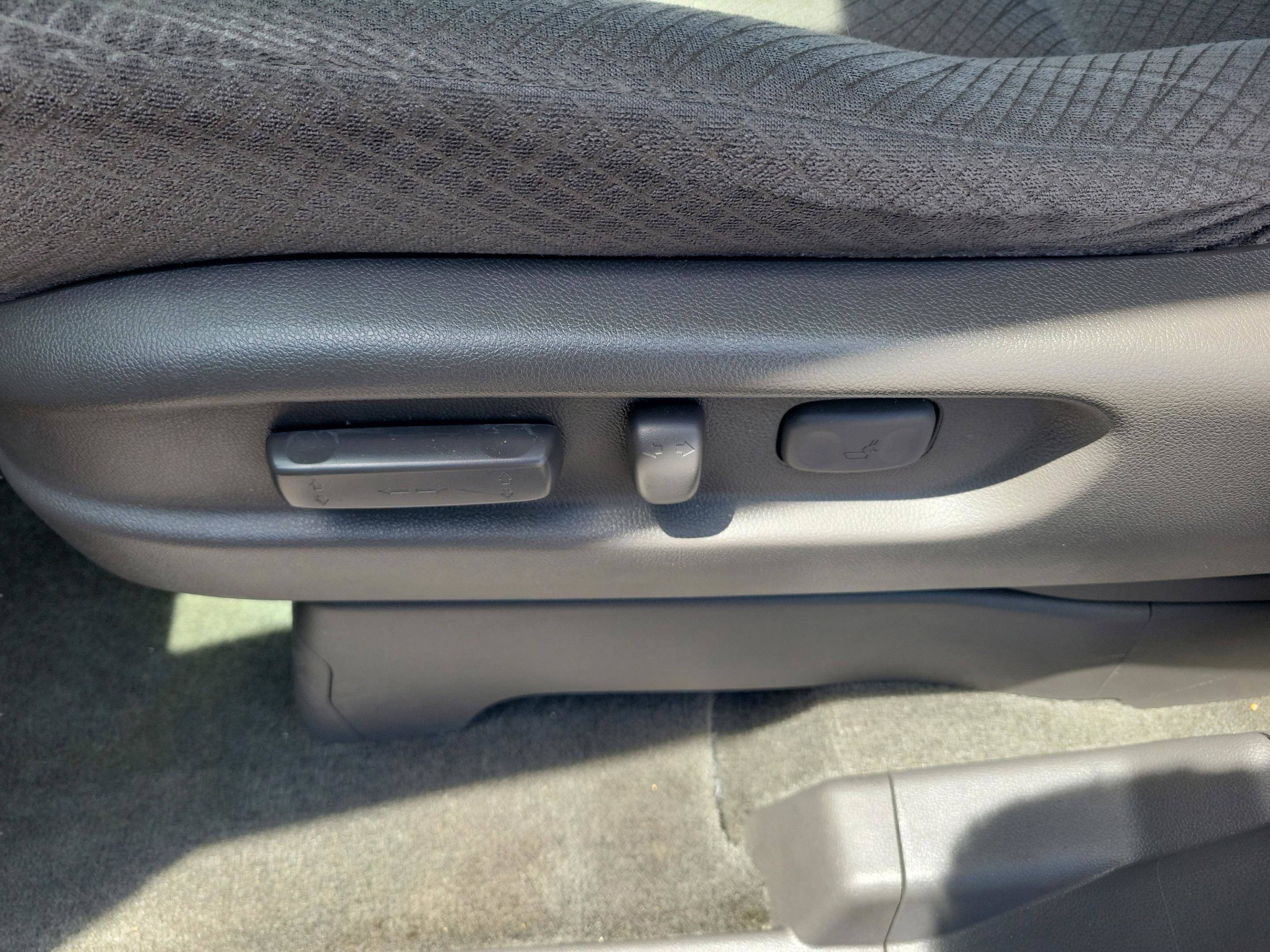 Used 2016 Honda Odyssey SE image 28