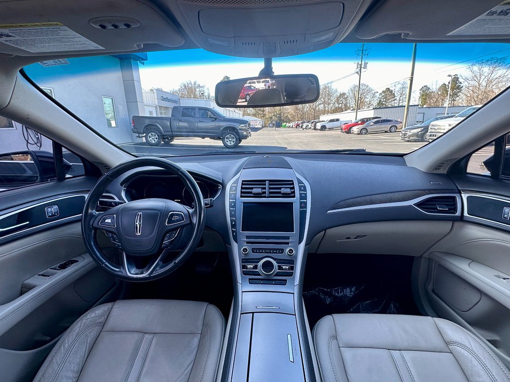 Used 2018 Lincoln MKZ Select w/ Select Plus Package image 18