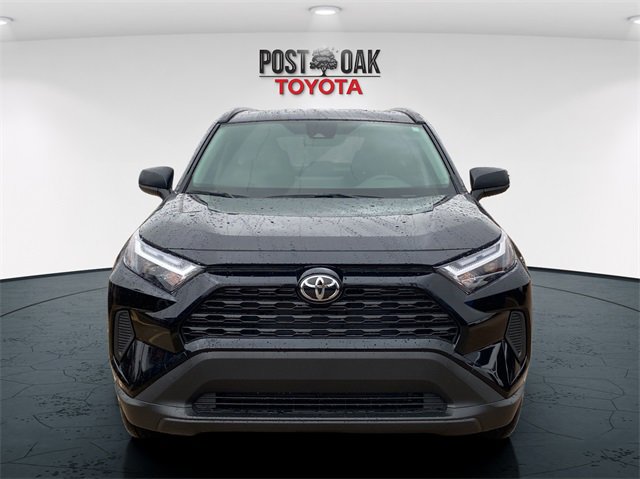 New 2025 Toyota RAV4 LE image 2