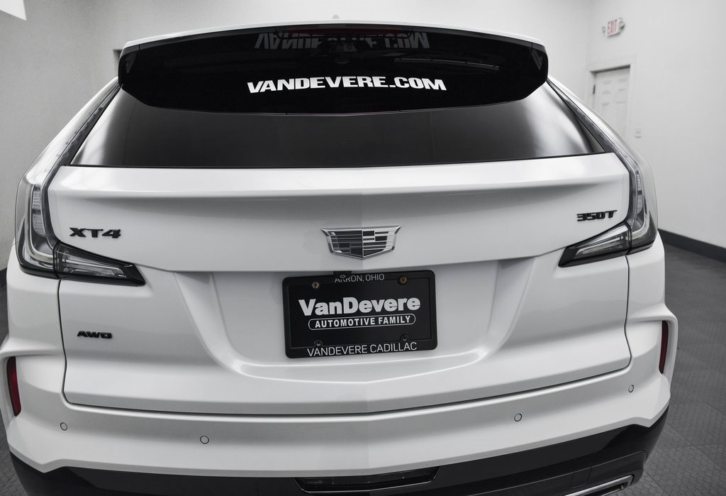 Used 2025 Cadillac XT4 Sport image 6
