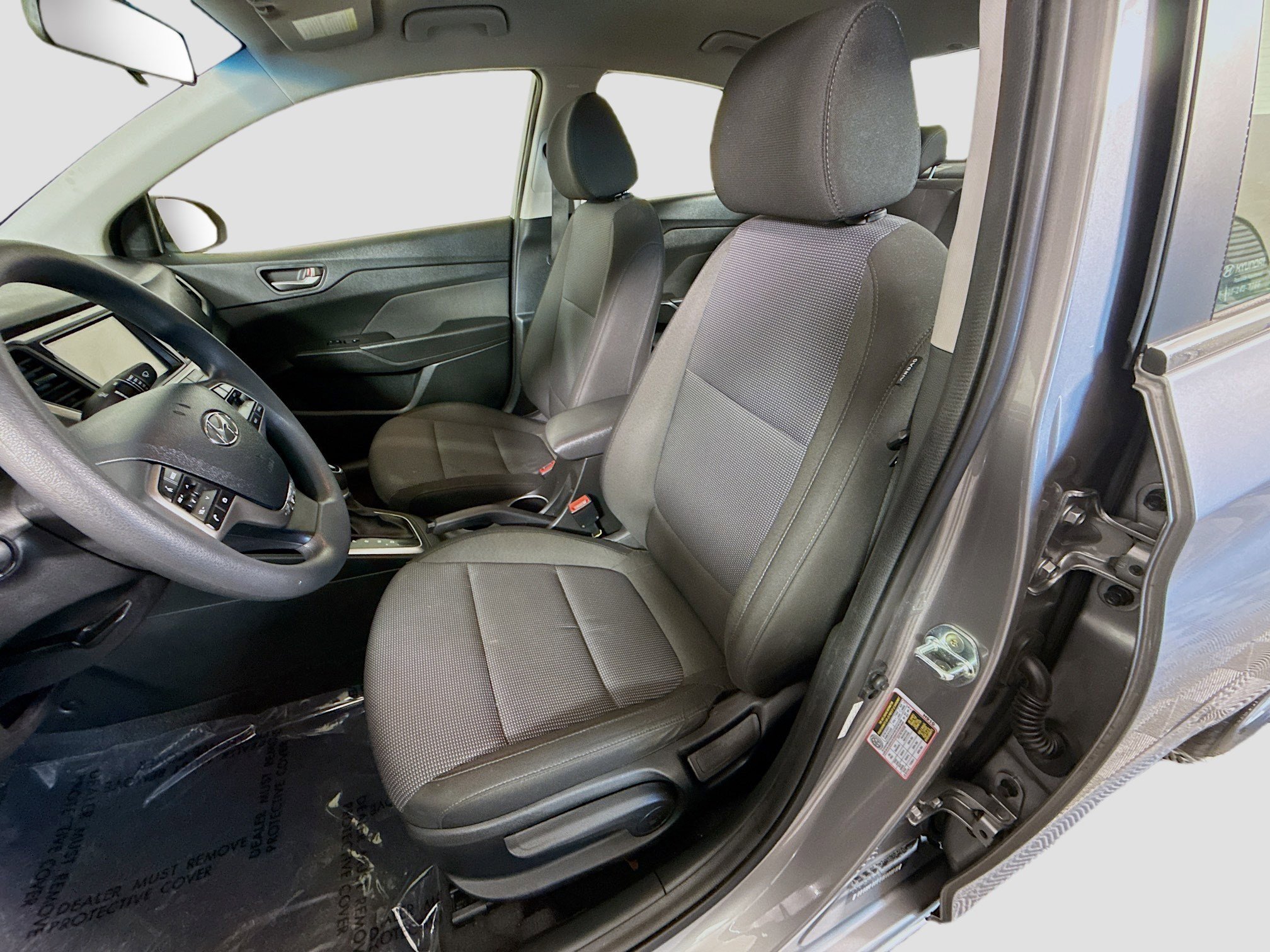 Used 2022 Hyundai Accent SEL image 21