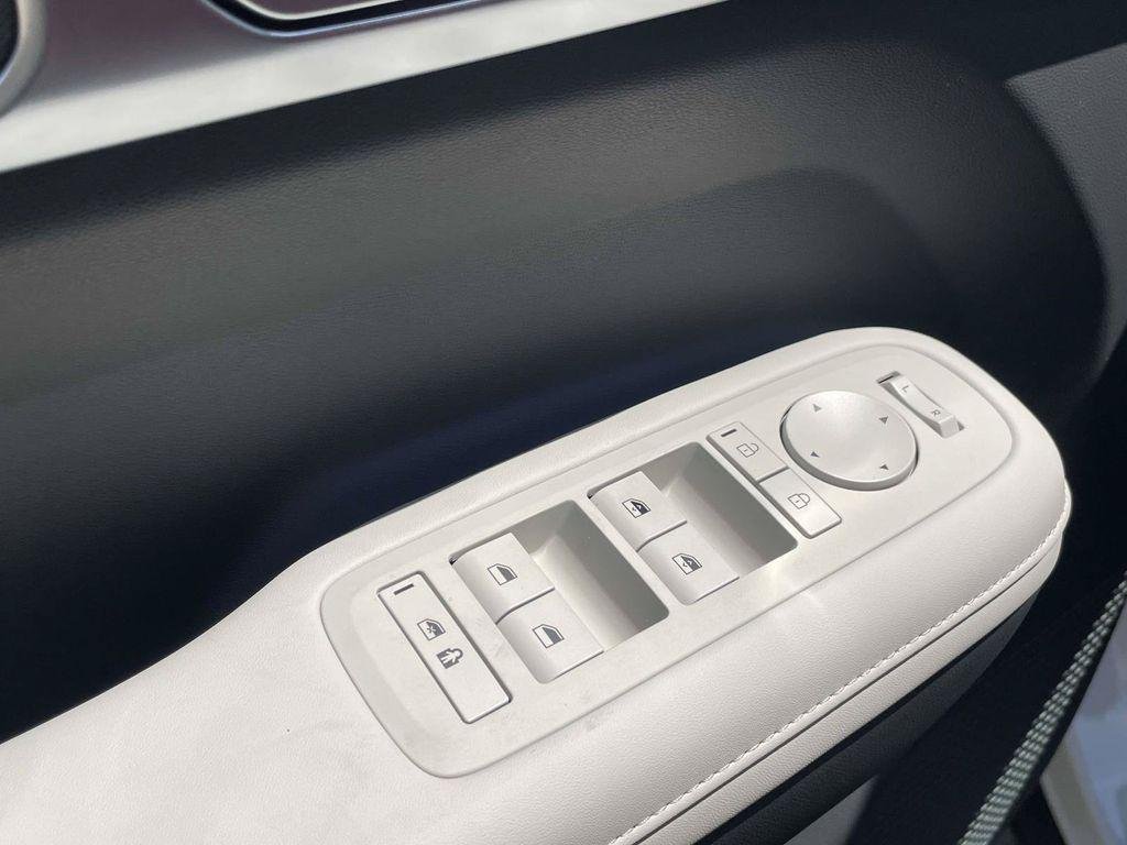 New 2027 Hyundai Santa Fe SEL FWD image 43