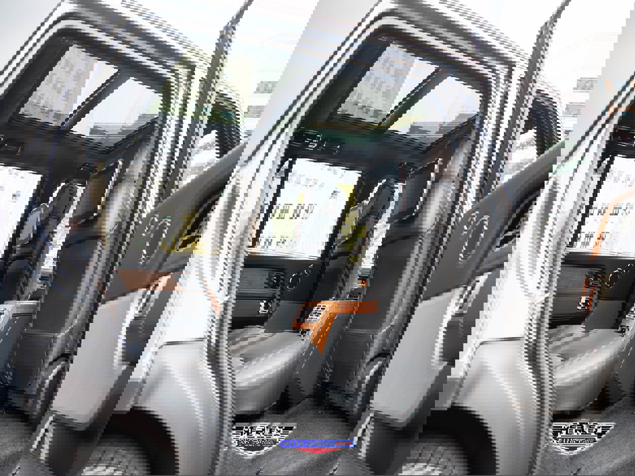 Used 2018 Land Rover Range Rover Long Wheelbase Supercharged image 19