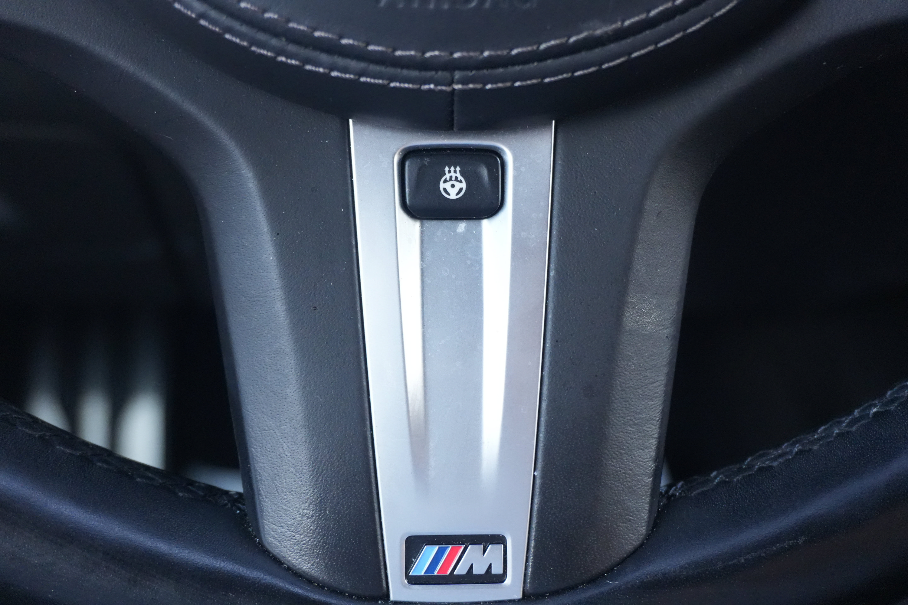 Used 2021 BMW X5 xDrive40i w/ M Sport Package AWD/4WD image 35