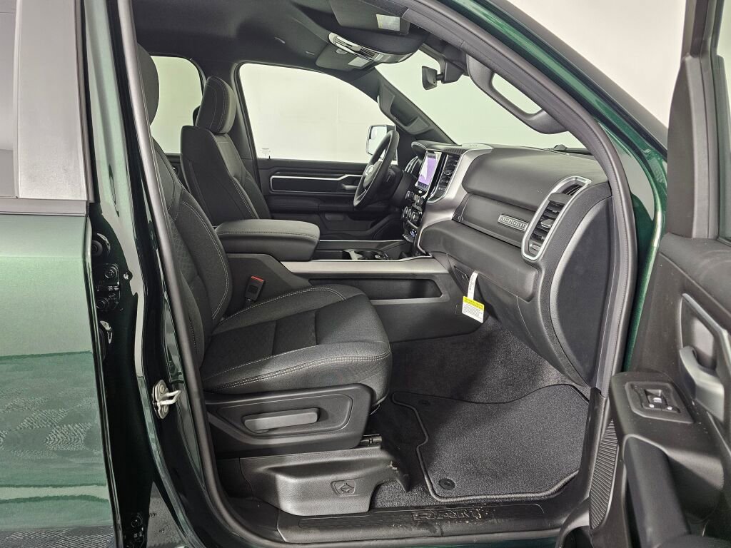 New 2026 RAM 1500 Big Horn w/ Night Edition image 37