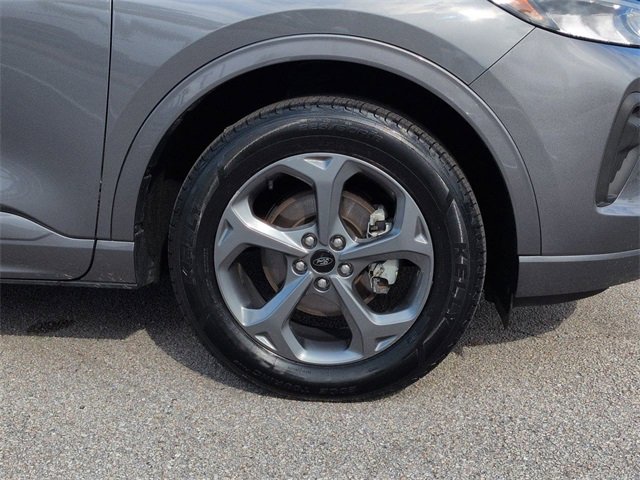 Certified 2024 Ford Escape ST-Line image 11