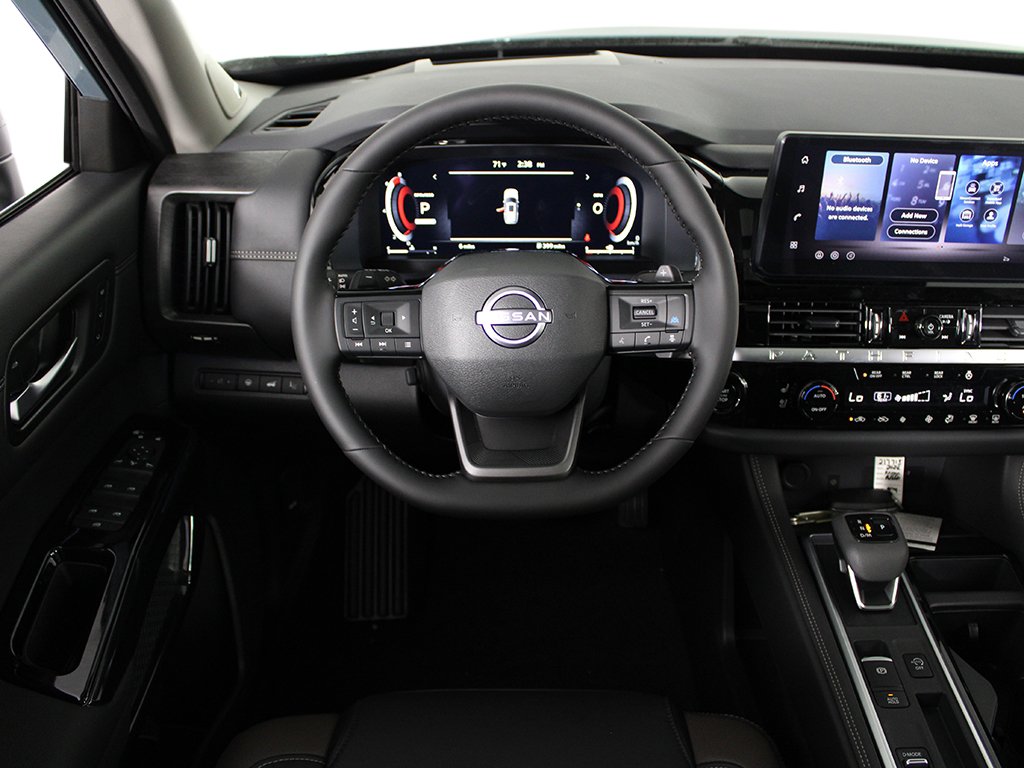 New 2026 Nissan Pathfinder Platinum FWD image 9