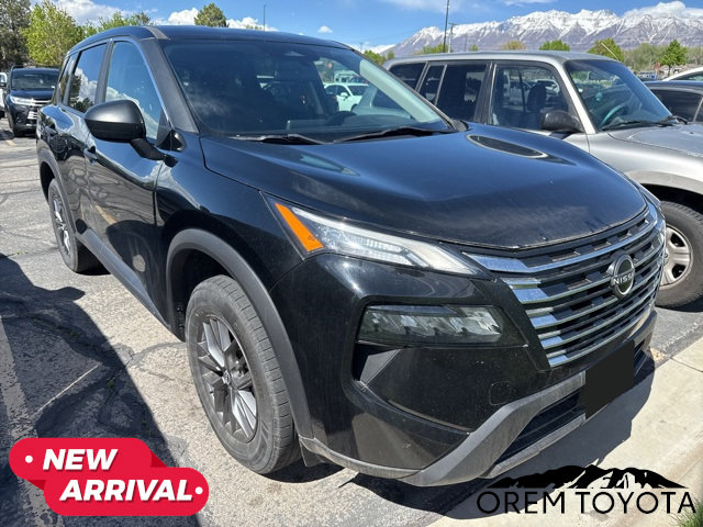 Used 2024 Nissan Rogue S image 1