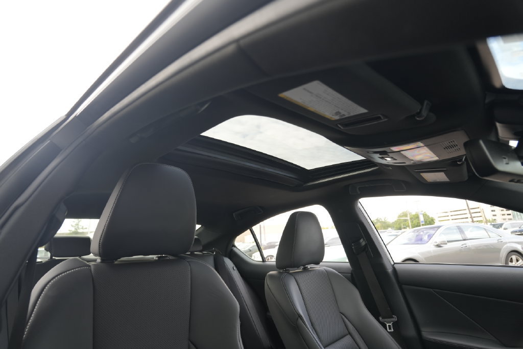 Used 2023 Lexus IS 350 F Sport w/ Memory Package AWD/4WD image 29