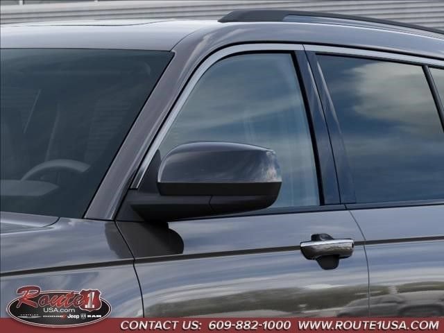 New 2026 Jeep Grand Cherokee L Limited Reserve AWD/4WD image 13