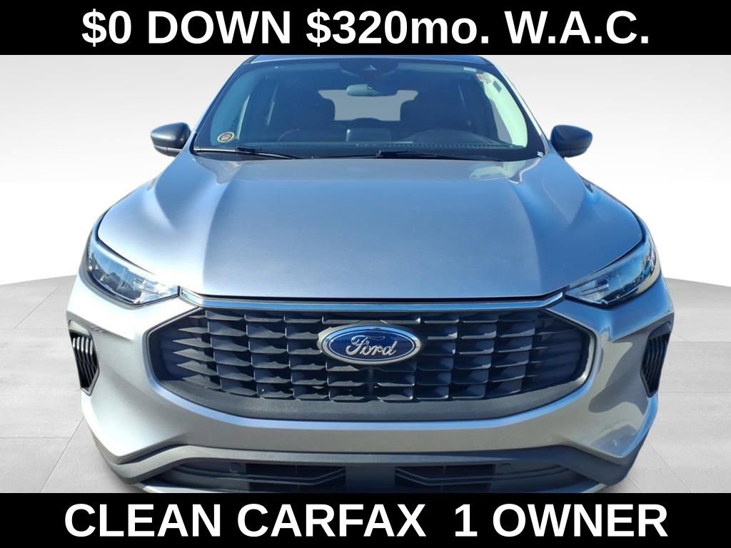 Used 2023 Ford Escape Active w/ Cold Weather Package image 3