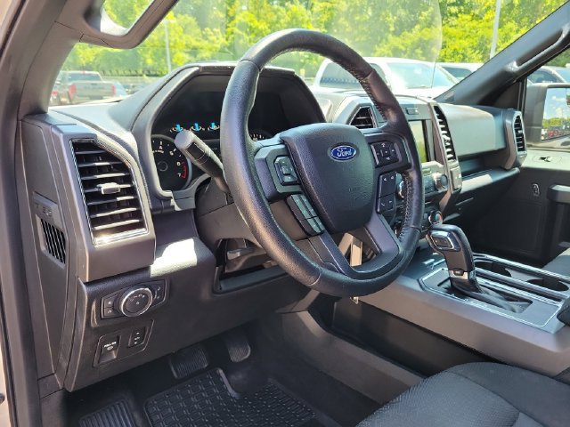 Used 2018 Ford F150 XLT w/ Equipment Group 302A Luxury AWD/4WD image 19