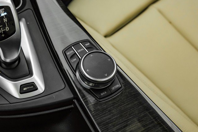 Used 2018 BMW 330e RWD image 26