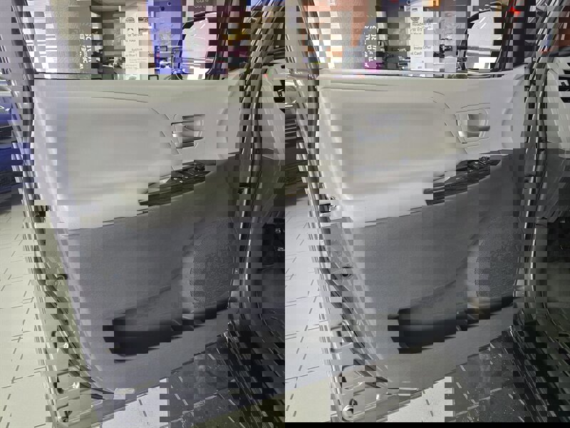 Used 2017 Toyota Sienna XLE w/ XLE Navigation Package image 7