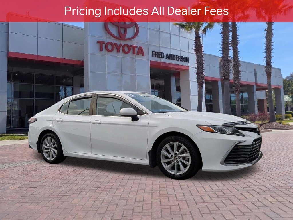 Used 2022 Toyota Camry LE FWD image 1
