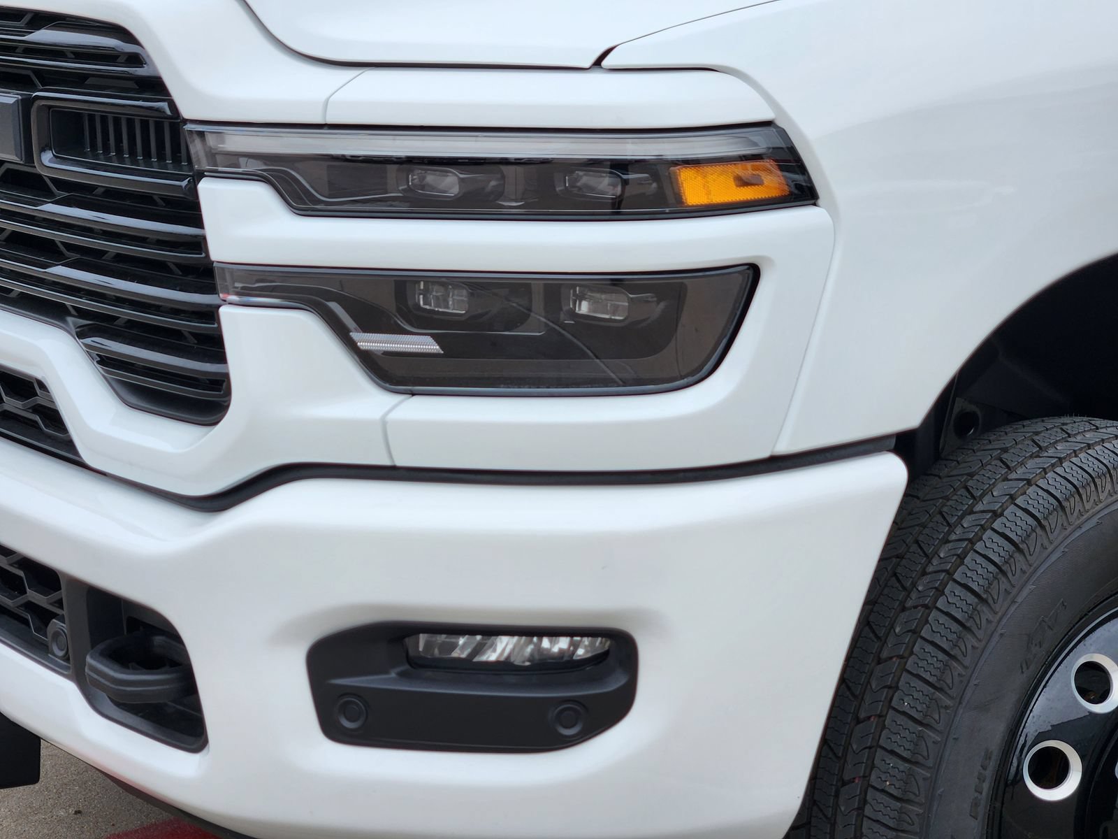 New 2026 RAM 3500 Laramie AWD/4WD image 10
