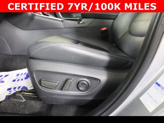 Used 2022 Toyota RAV4 XLE Premium image 31