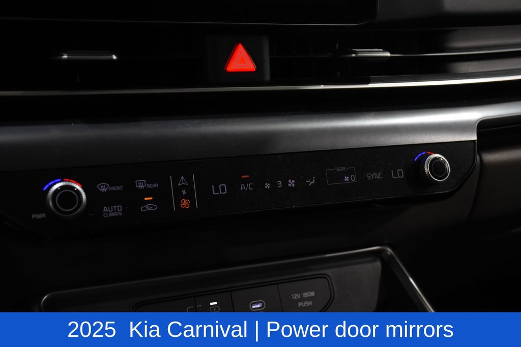 Used 2025 Kia Carnival FWD image 21