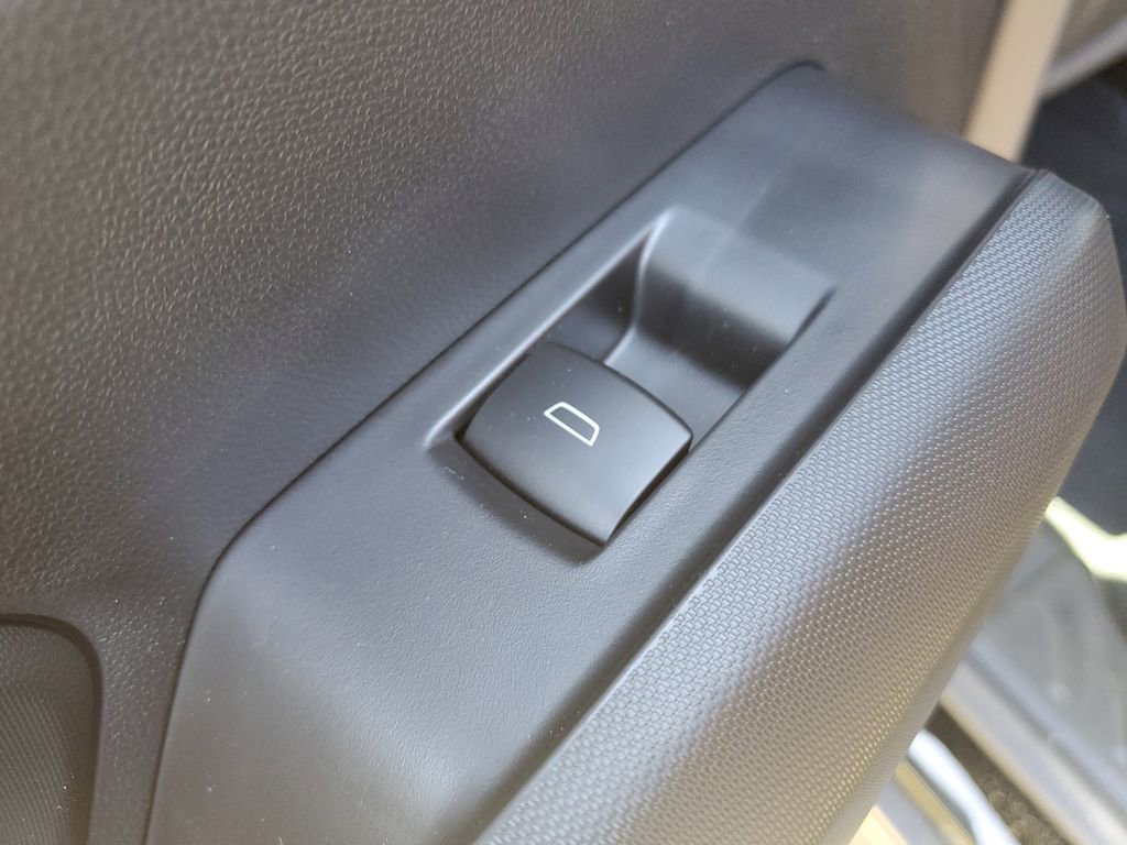 New 2026 Chevrolet Colorado Z71 w/ Technology Package AWD/4WD image 17