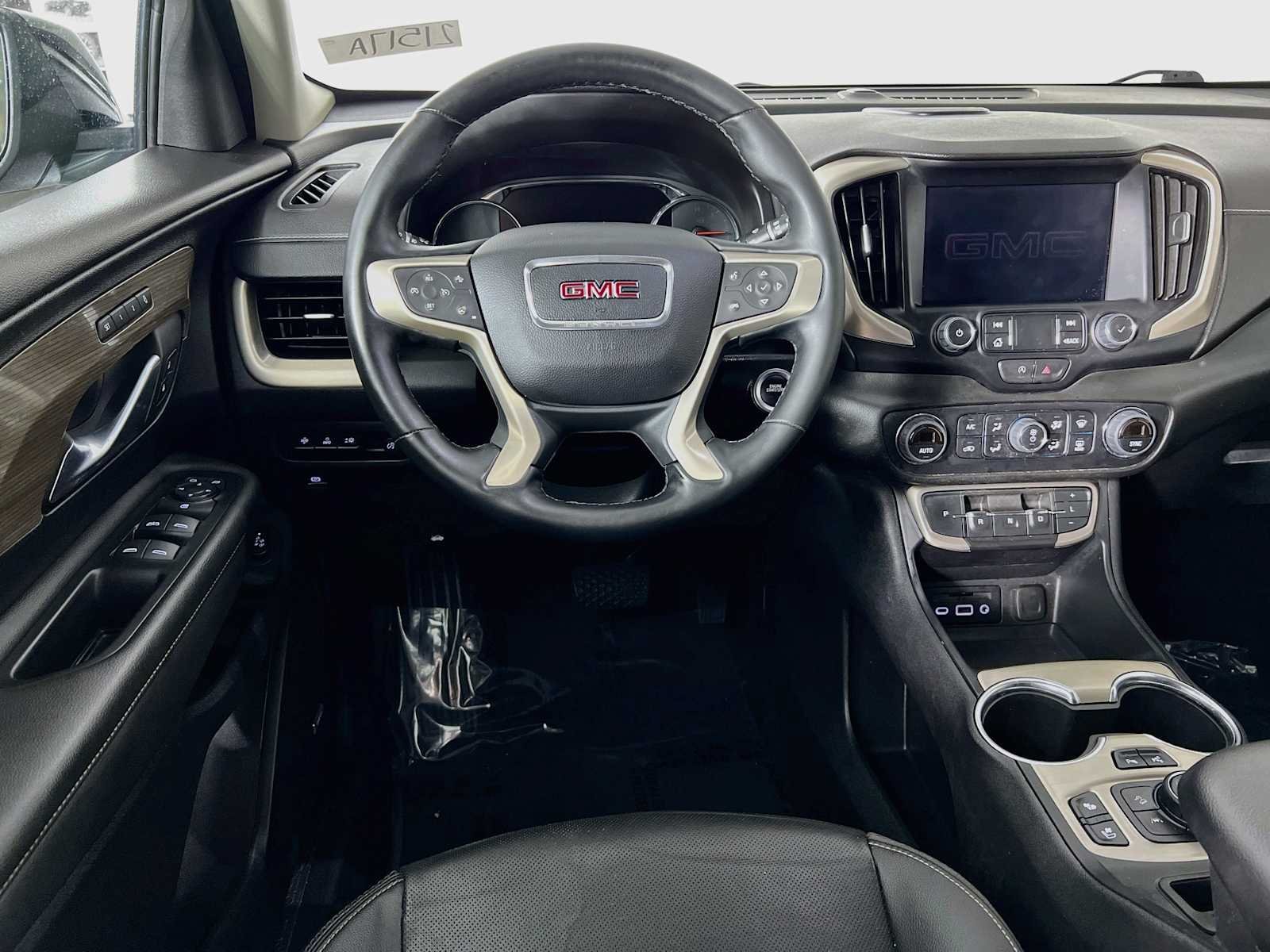 Used 2023 GMC Terrain Denali w/ Denali Premium Package AWD/4WD image 24