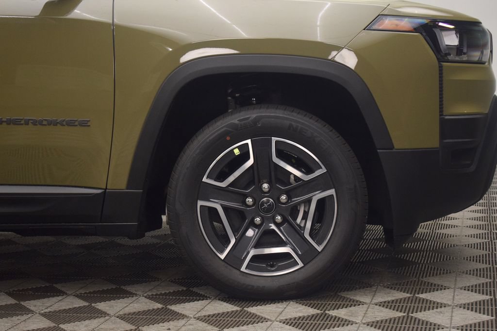 New 2026 Jeep Cherokee Limited AWD/4WD image 8