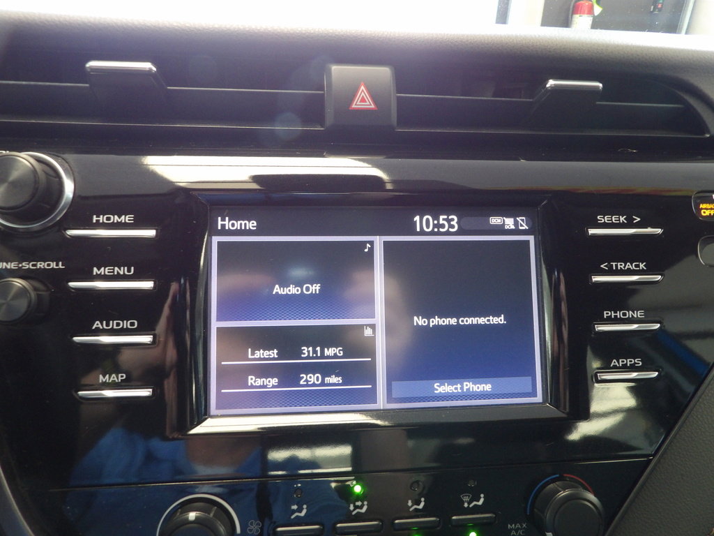 Used 2019 Toyota Camry LE image 33