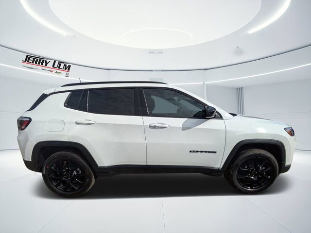 New 2026 Jeep Compass Latitude image 2