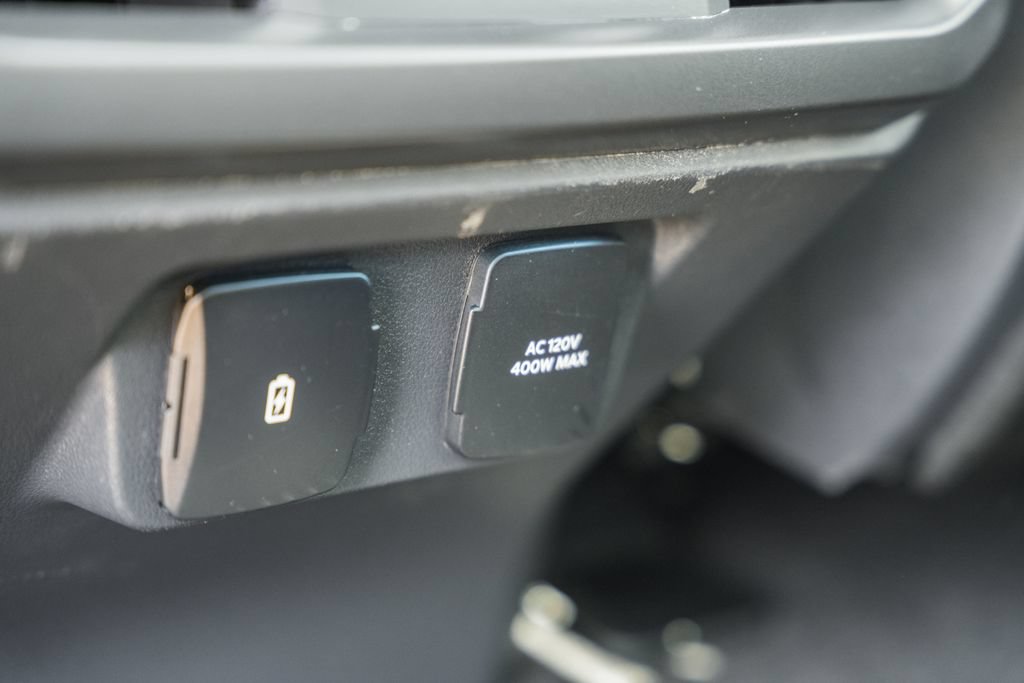 Used 2024 Ford F150 Lariat AWD/4WD image 43