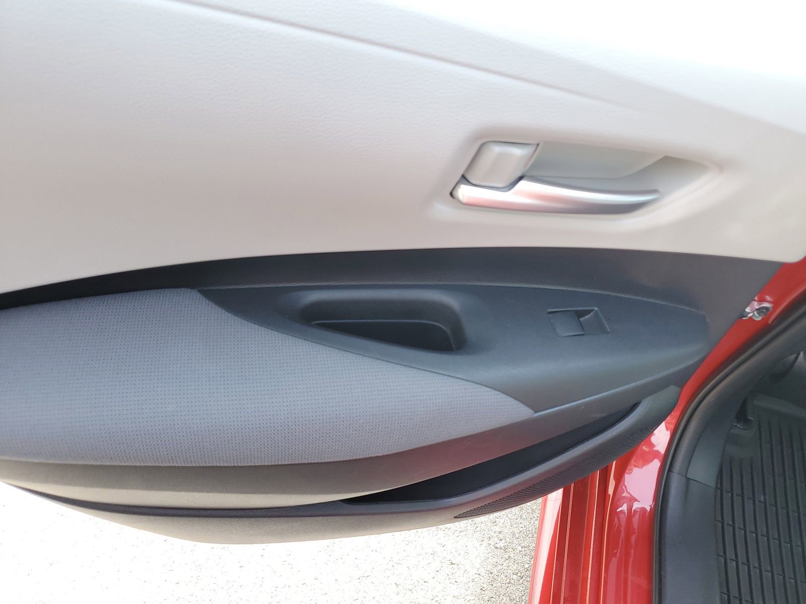 Certified 2021 Toyota Corolla LE FWD image 16