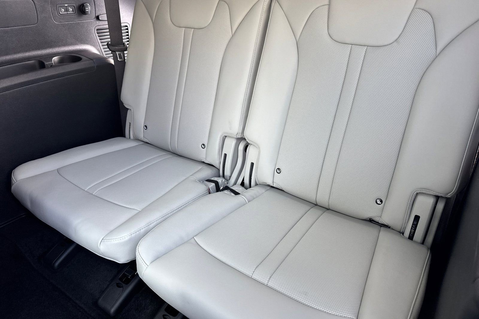 New 2026 Kia Sorento SX Prestige image 15