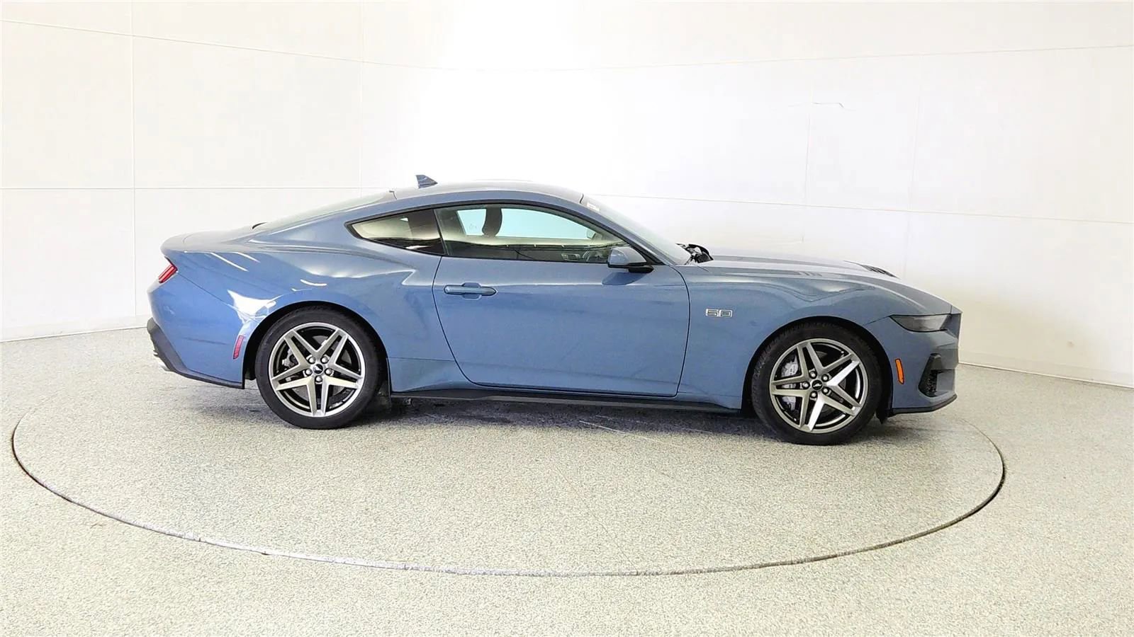 Used 2025 Ford Mustang GT image 8