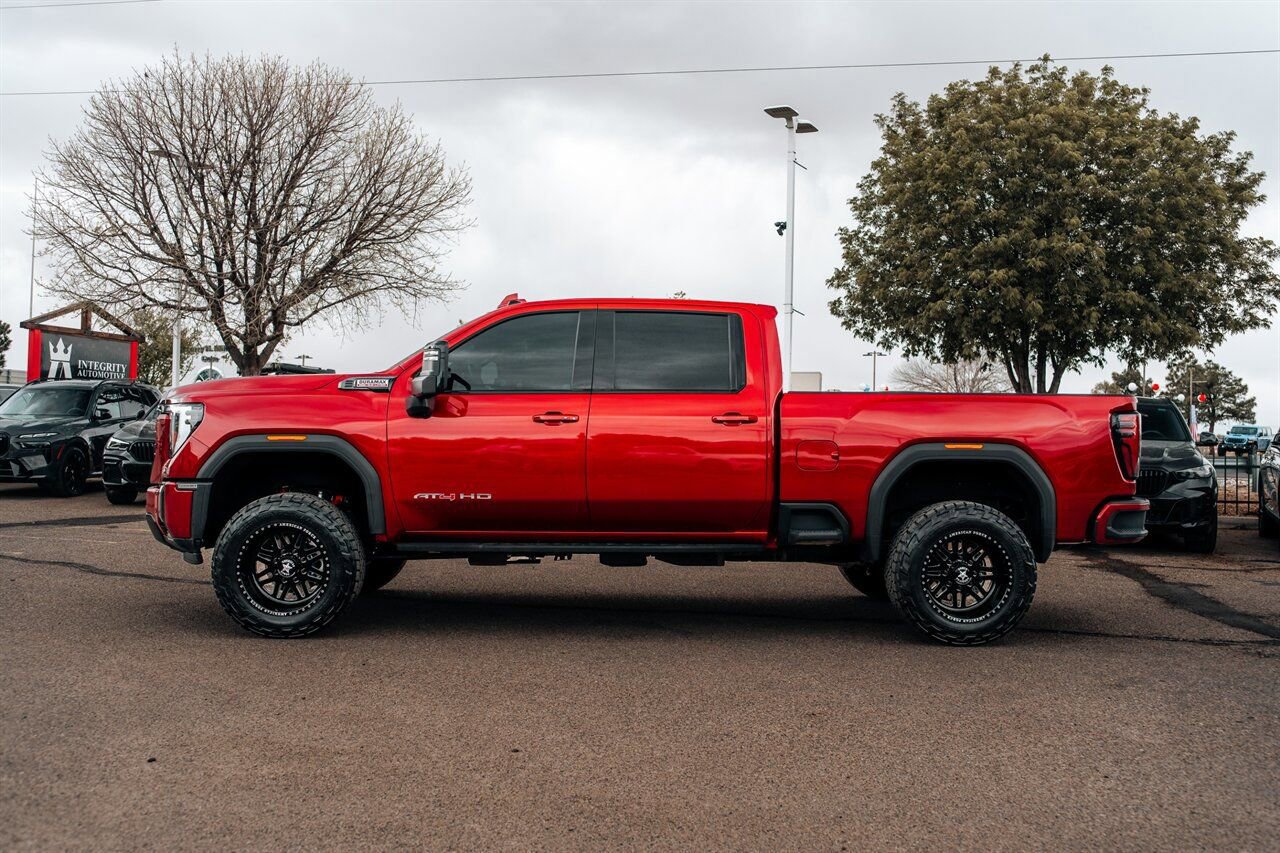Used 2024 GMC Sierra 2500 AT4 w/ AT4 Premium Plus Package AWD/4WD image 4