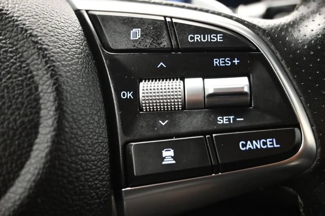 Used 2021 Genesis G70 2.0T RWD image 23