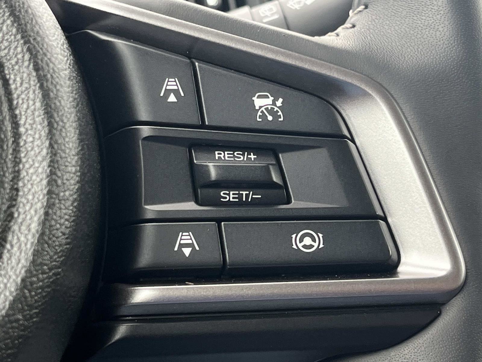 Used 2025 Subaru Outback Touring XT AWD/4WD image 29