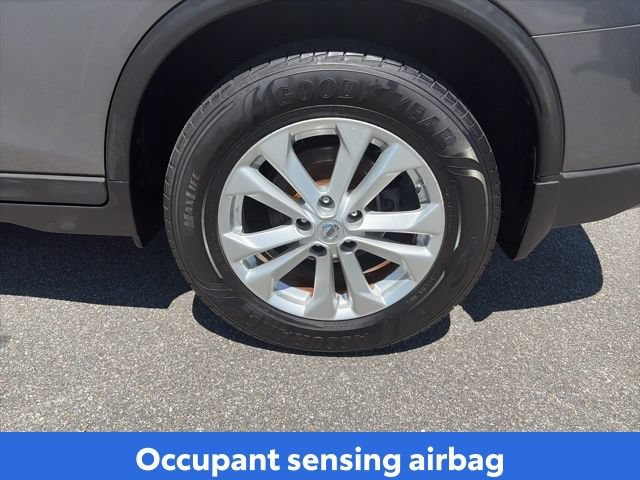 Used 2015 Nissan Rogue SV w/ SV Premium Package FWD image 22