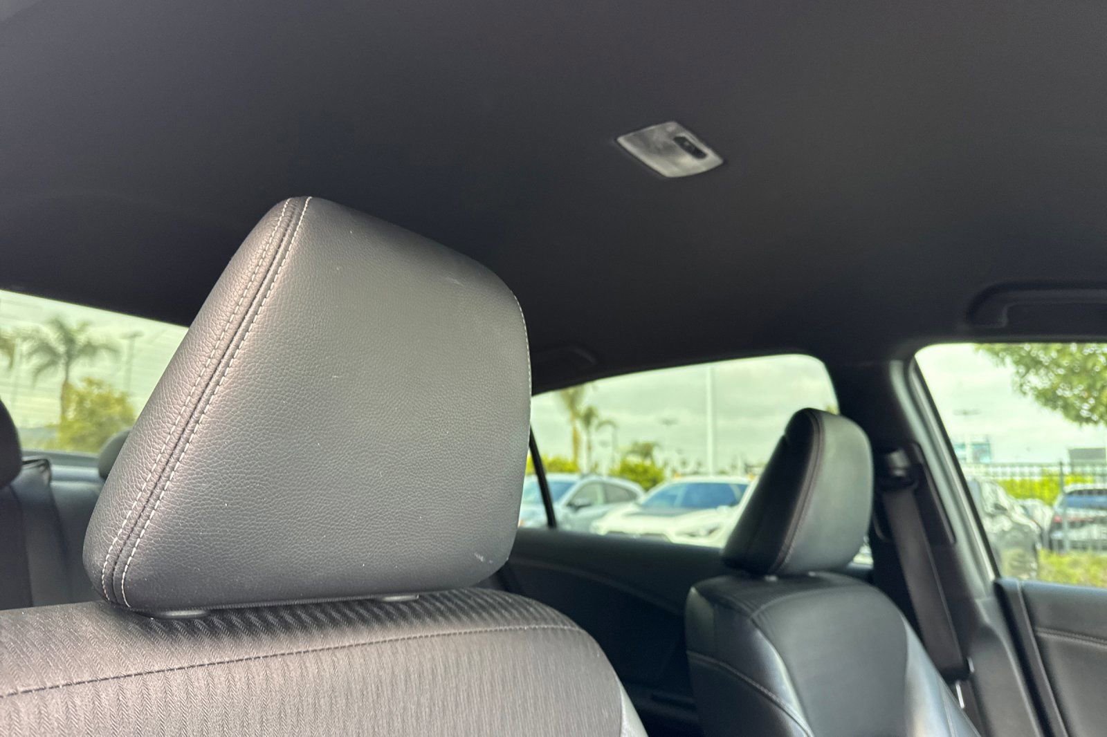 Used 2017 Honda Accord Sport image 16