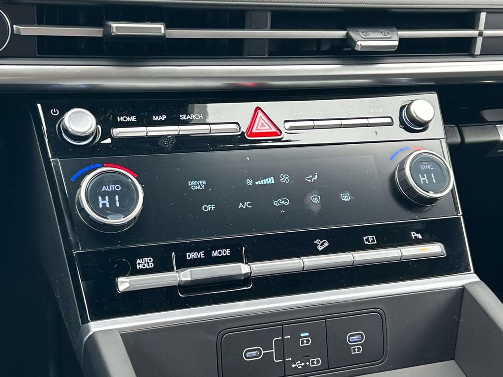 New 2026 Hyundai Santa Fe SE image 31