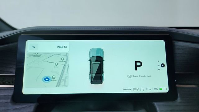 Used 2024 Rivian R1S Adventure image 42