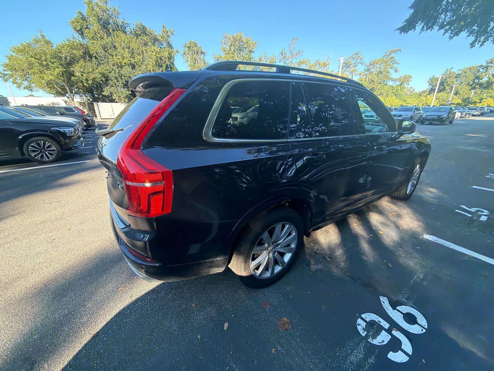 Used 2017 Volvo XC90 T6 Momentum w/ Vision Package AWD/4WD image 14