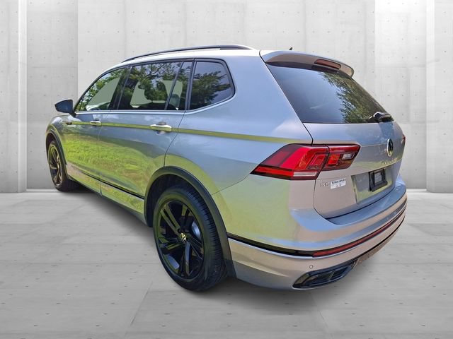Certified 2024 Volkswagen Tiguan SE R-Line AWD/4WD image 4