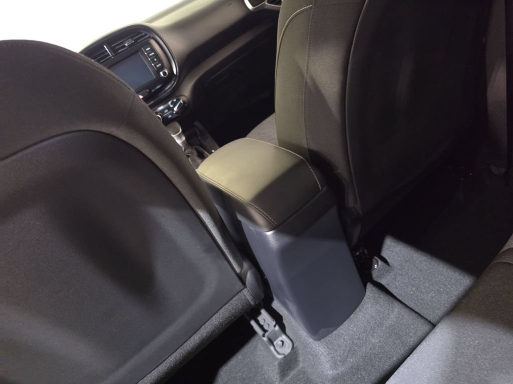 Used 2020 Kia Soul S FWD image 21