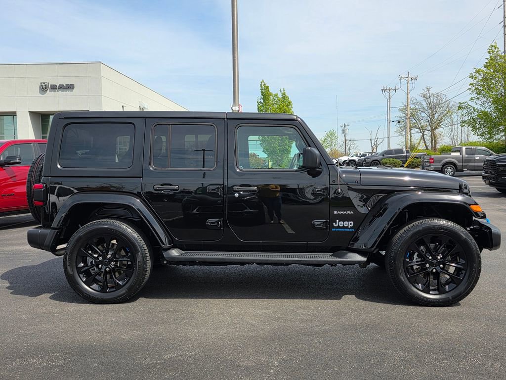 Used 2023 Jeep Wrangler Unlimited Sahara w/ Cold Weather Group image 4