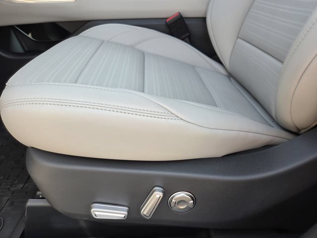 New 2026 Lincoln Nautilus Reserve AWD/4WD image 15