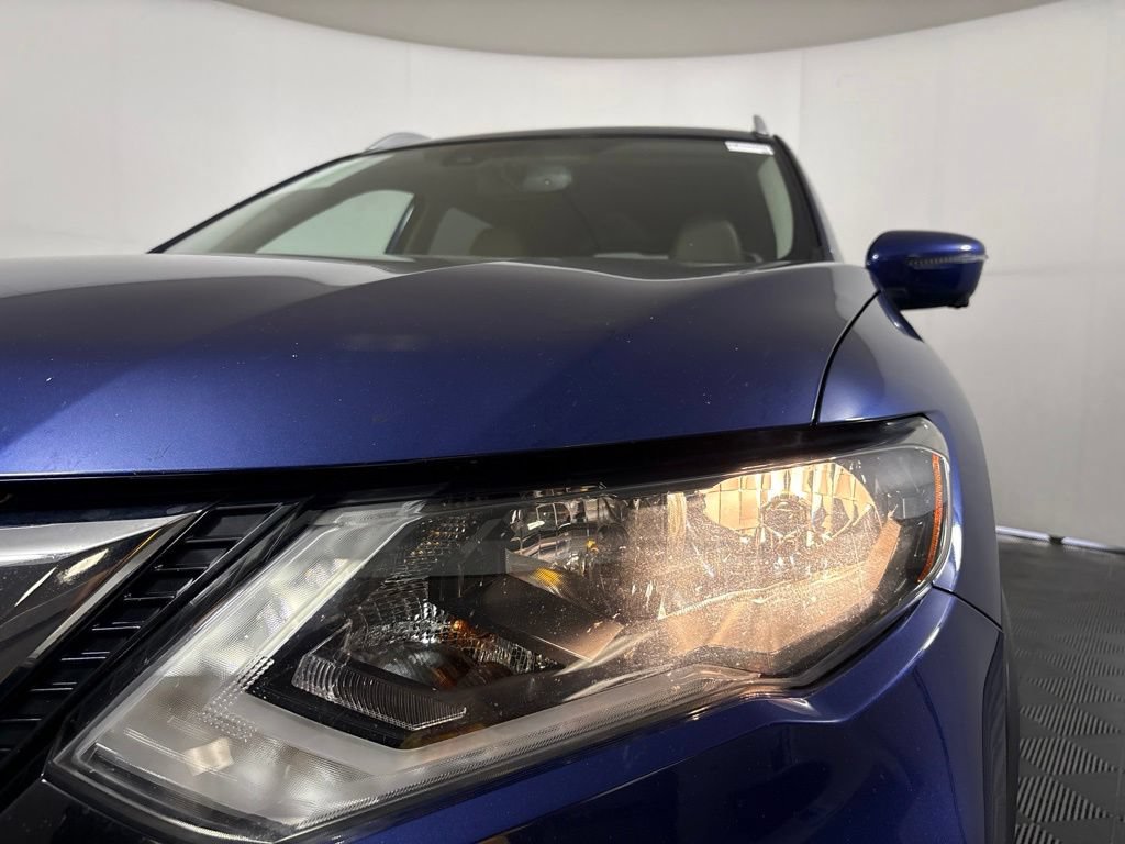 Used 2017 Nissan Rogue SL FWD image 9
